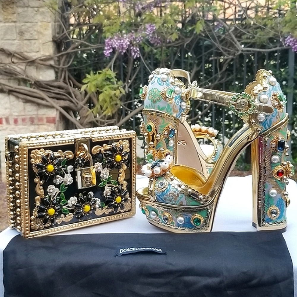 DOLCE GABBANA Runway Stunning  Plexiglass Black Gold Floral Crystals Box Purse